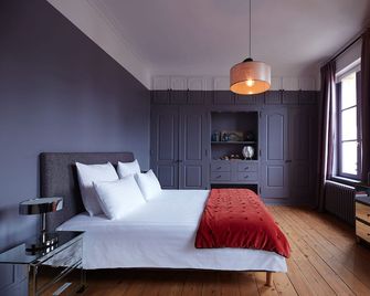 Odeladelo le 64 - Eu - Chambre