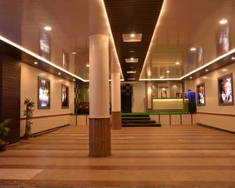 Hotel Disha Palace - Shirdi - Hành lang