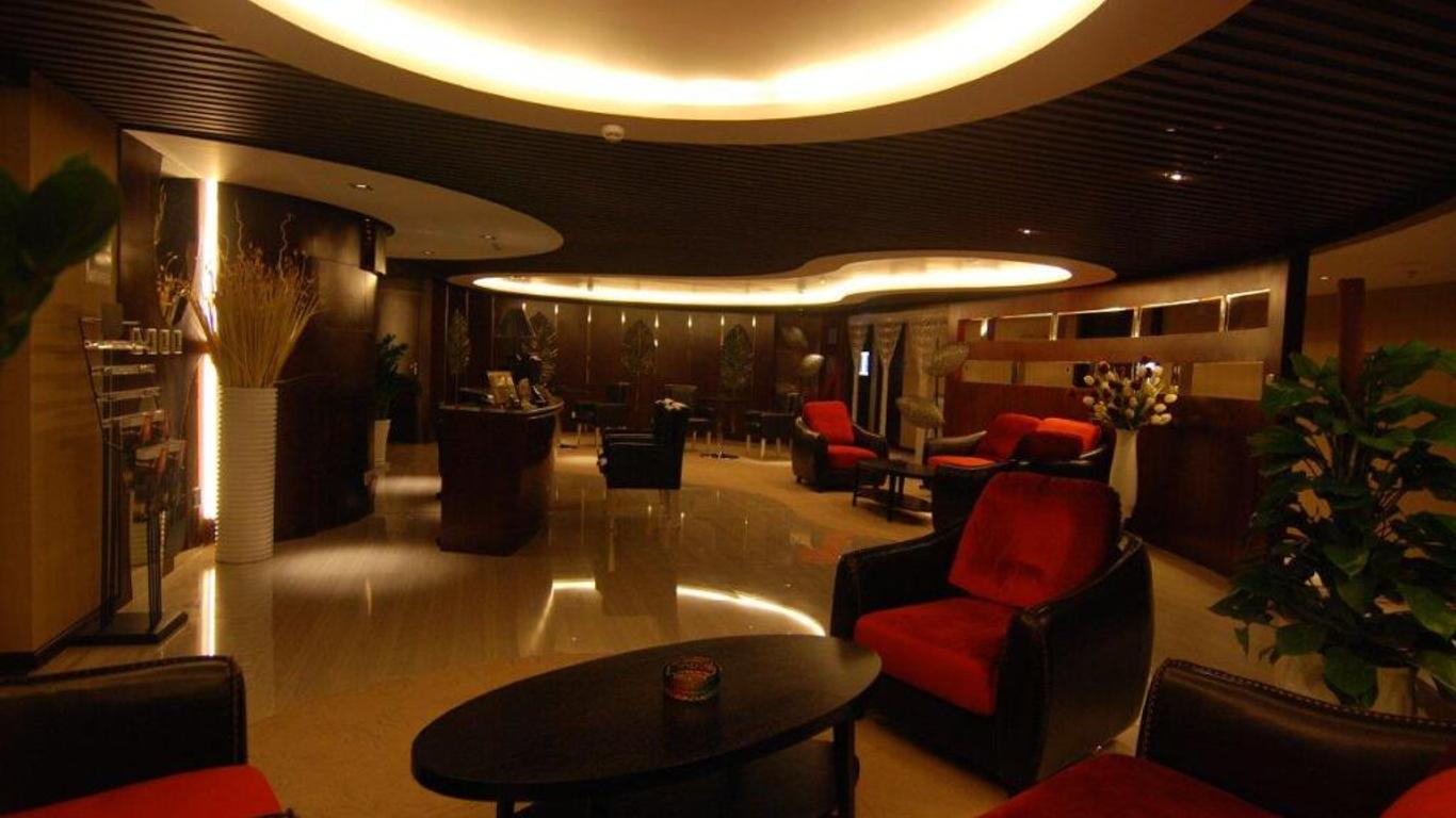 Long Way Grand Hotel