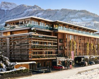 Dasposthotel - Zell am Ziller - Bygning