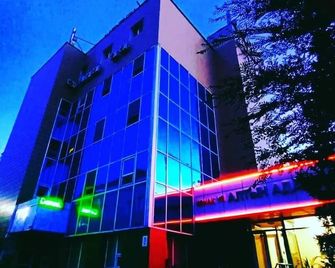 Altyn-Adam Hotel - Astana - Byggnad