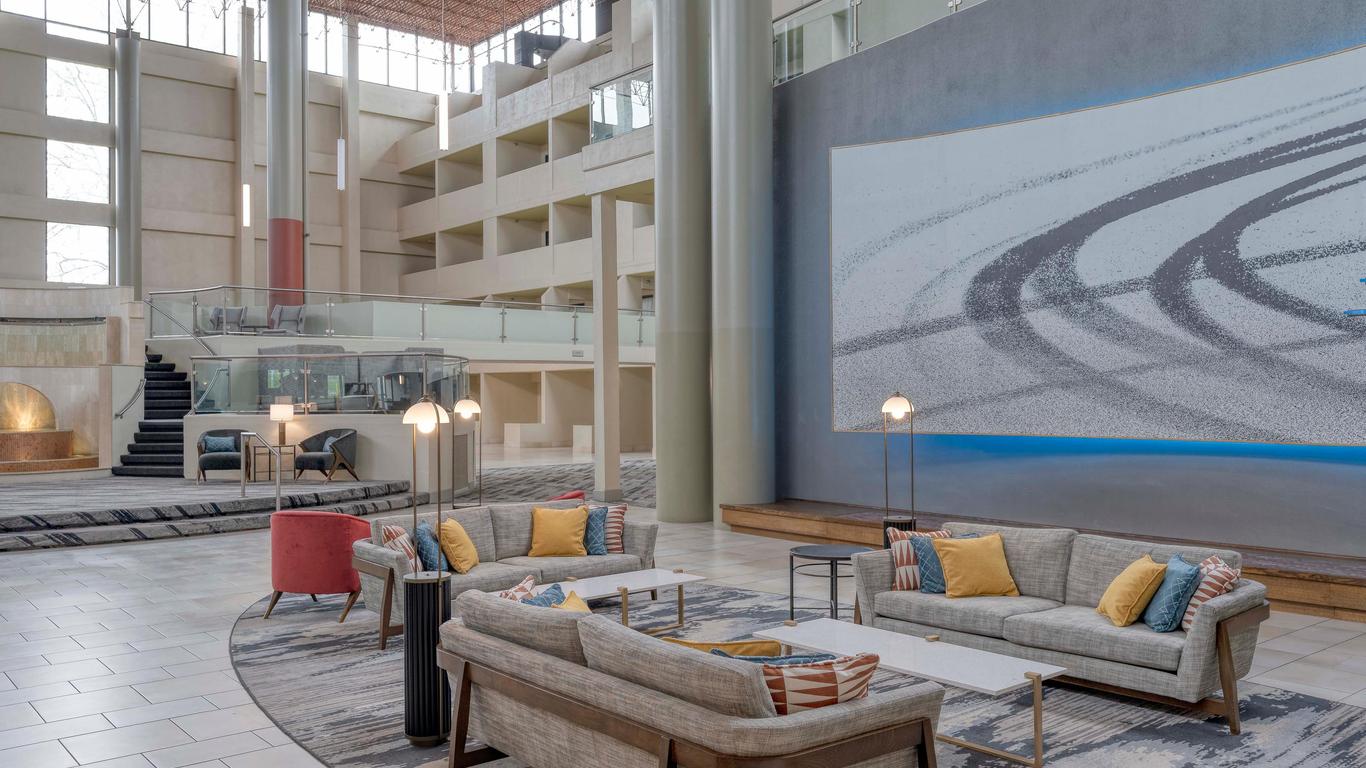 Crowne Plaza Indianapolis-Airport By IHG