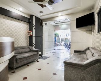 Fabhotel Sk - Near Municipal Corporation Chowk - Rajkot - Lobby
