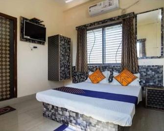 Utsav Grand by ShriGo Hotels - Purnea - Bedroom