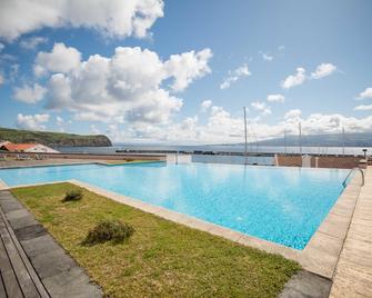 Azoris Faial Garden - Horta - Zwembad