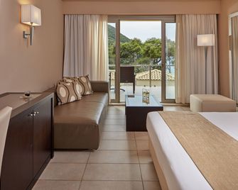Atlantica Grand Mediterraneo Resort - Adults Only - Kompitsi