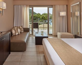 Atlantica Grand Mediterraneo Resort - Adults Only - Kompitsi