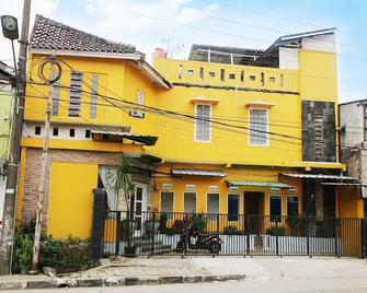 Airy Eco Villa Bogor Indah Bb Satu 5 - Bogor - Building