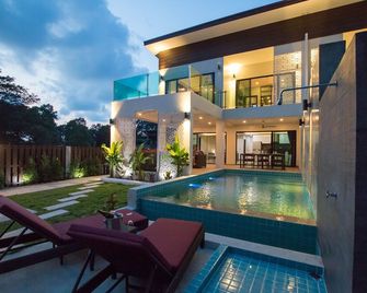 The Elegance Pool Villas - Ko Chang - Pool