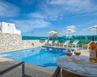 Studios Sofia - Agia Anna - Piscina