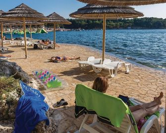 Two-Bedroom Apartment In Porec - Poreč - Strand