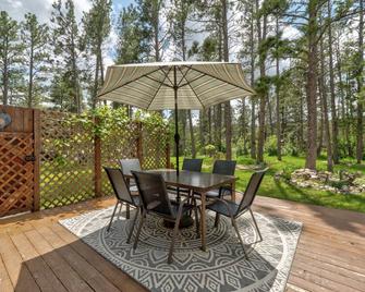 The Woodland Chalet - Unique Storybook Charm among the Ponderosa Pines - Hot Tub - Black Hawk - Patio