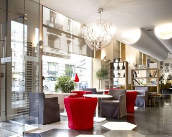 Jump Inn Hotel Belgrade - Belgrado - Recepción