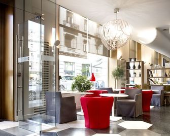 Jump Inn Hotel Belgrade - Belgrade - Hall d’entrée
