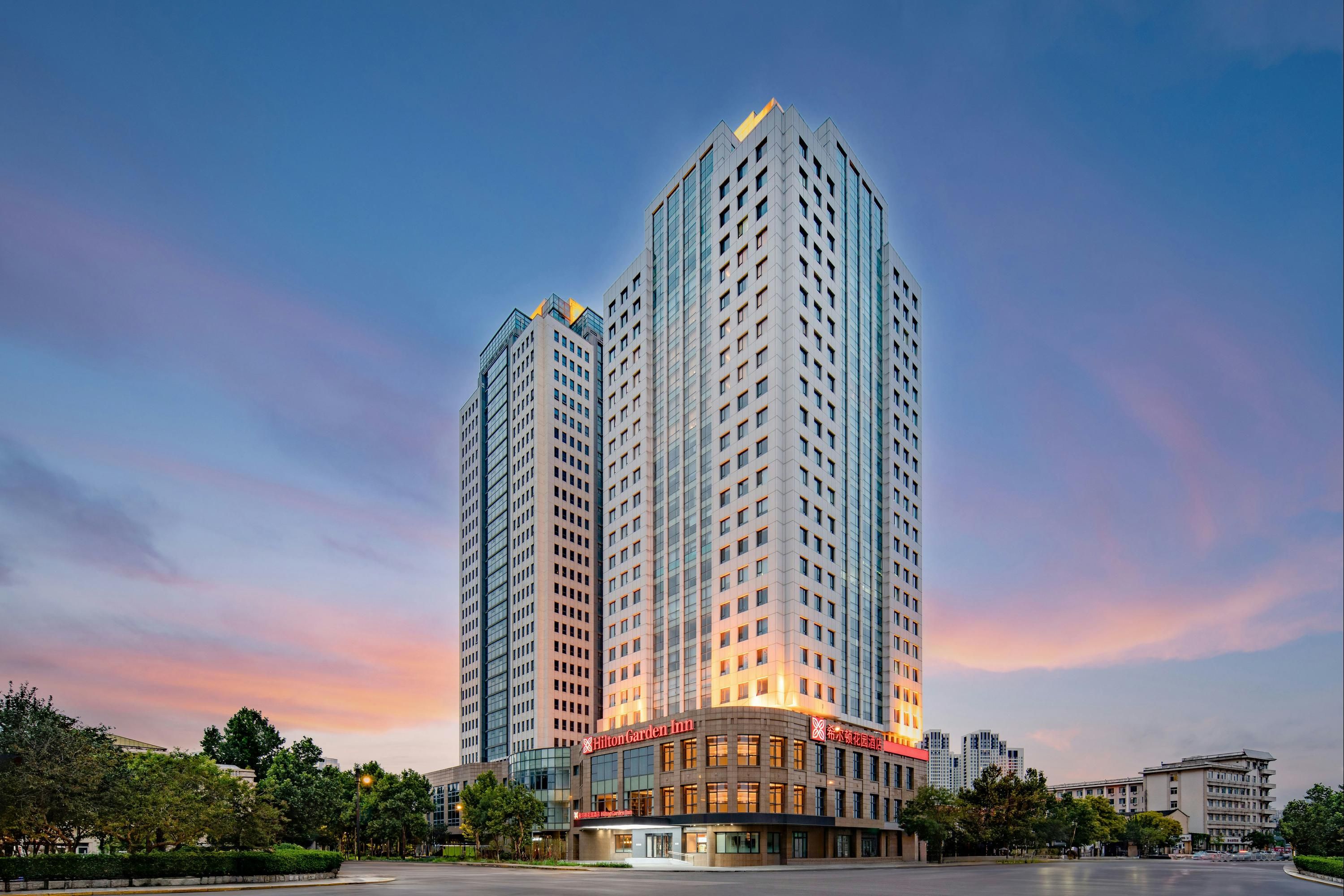 Hilton Garden Inn Tianjin Railway Station - Tianjín - Edificio