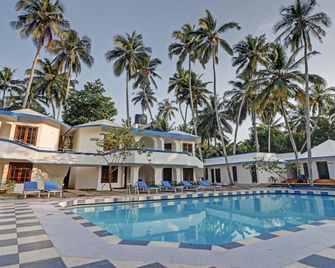Treebo Trend Linchu Ayur Resort - Kovalam - Pool