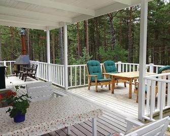 Nice Home In Yngsjö With Wifi - Yngsjö - Patio