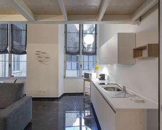 Atelier Apartments by Wonderful Italy - Генуя - Кухня