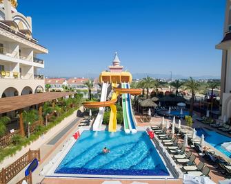 Side Crown Charm Palace - Manavgat - Svømmebasseng