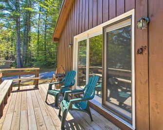 Cozy North Conway Home Walk to Slopes and Dtwn - North Conway - Balcony