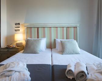 Melina Bay House - Pelekas - Schlafzimmer