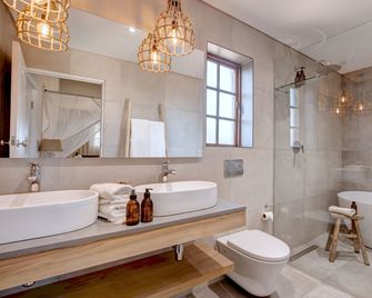 Garden Route Game Lodge - Albertinia - Badkamer