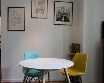 Appartement centre Vichy - Vichy - Comedor