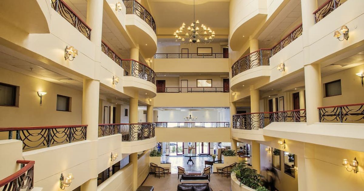 Premier Hotel Regent à partir de 49 €. Hôtels à East London KAYAK