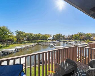 Lakeside Serenity - 2br 1ba Clear Lake Escape - Clear Lake - Balkon