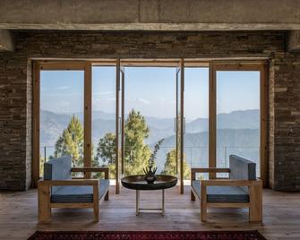 The Kumaon - Binsar - Sala de estar
