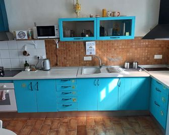 Puerto Nest Hostel - Puerto de la Cruz - Keittiö