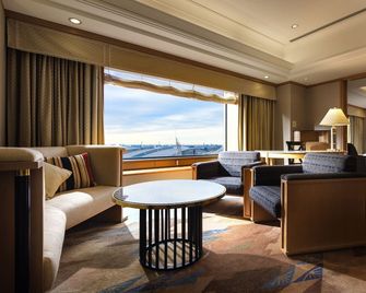 Hotel New Otani Makuhari - Chiba - Living room