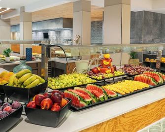 Fergus Club Pineda Splash - Pineda de Mar - Buffet