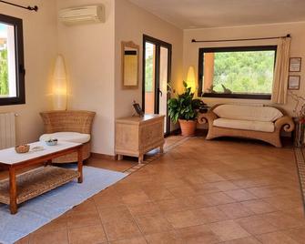 Hotel Delle Isole - La Maddalena - Living room