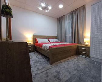 Sahara Hostels and Private Room - Dubai - Bedroom