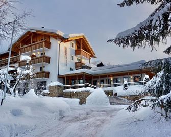 Hotel Regglbergerhof - Deutschnofen - Building