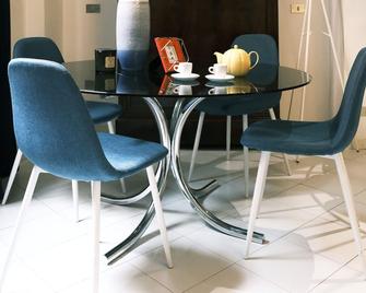 ComeCasa Grazioso Loft in Crocetta near Mangiagalli - Milà - Menjador