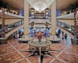 Imperial Palace Hotel - נסבאר - לובי