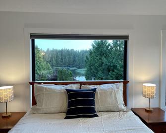 Sea Esta - Ucluelet - Bedroom