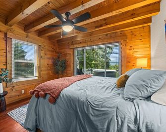 Bryson City Cabin, Game Loft, Hot Tub, Fire Pit - Bryson City