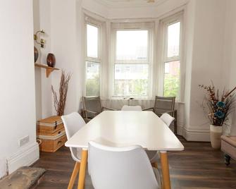 Lovely Private Rooms Near Mcr Centre - Manchester - Essbereich