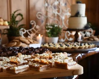 Mccloud River B&b - McCloud - Buffet