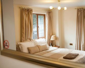 Acorns Guest House - Brístol - Habitación