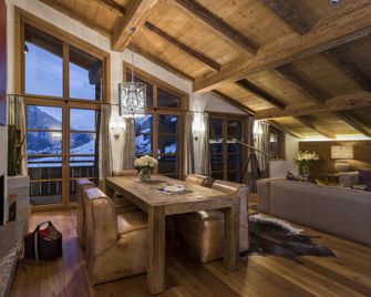 Hotel Tannenhof - Sankt Anton am Arlberg - Ruang tamu