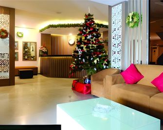 Grand Palace Hotel - Makassar - Lobby