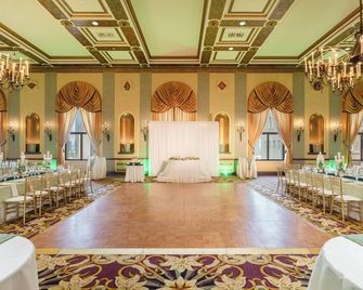 Marines Memorial Club & Hotel - San Francisco