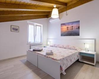 Colibri B&B - Lanciano - Schlafzimmer