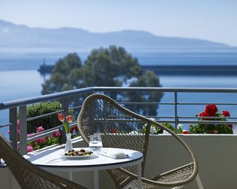 Pharae Palace - Kalamata - Parveke