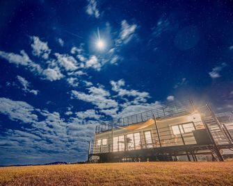 네스트 웨스트 가든 토사 호텔 - 고로시오 - 건물