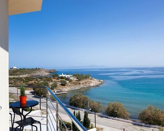 Hotel Alexandra - Megas Gialos - Balkon